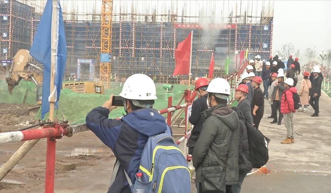 四川廣安江灣鳴翠